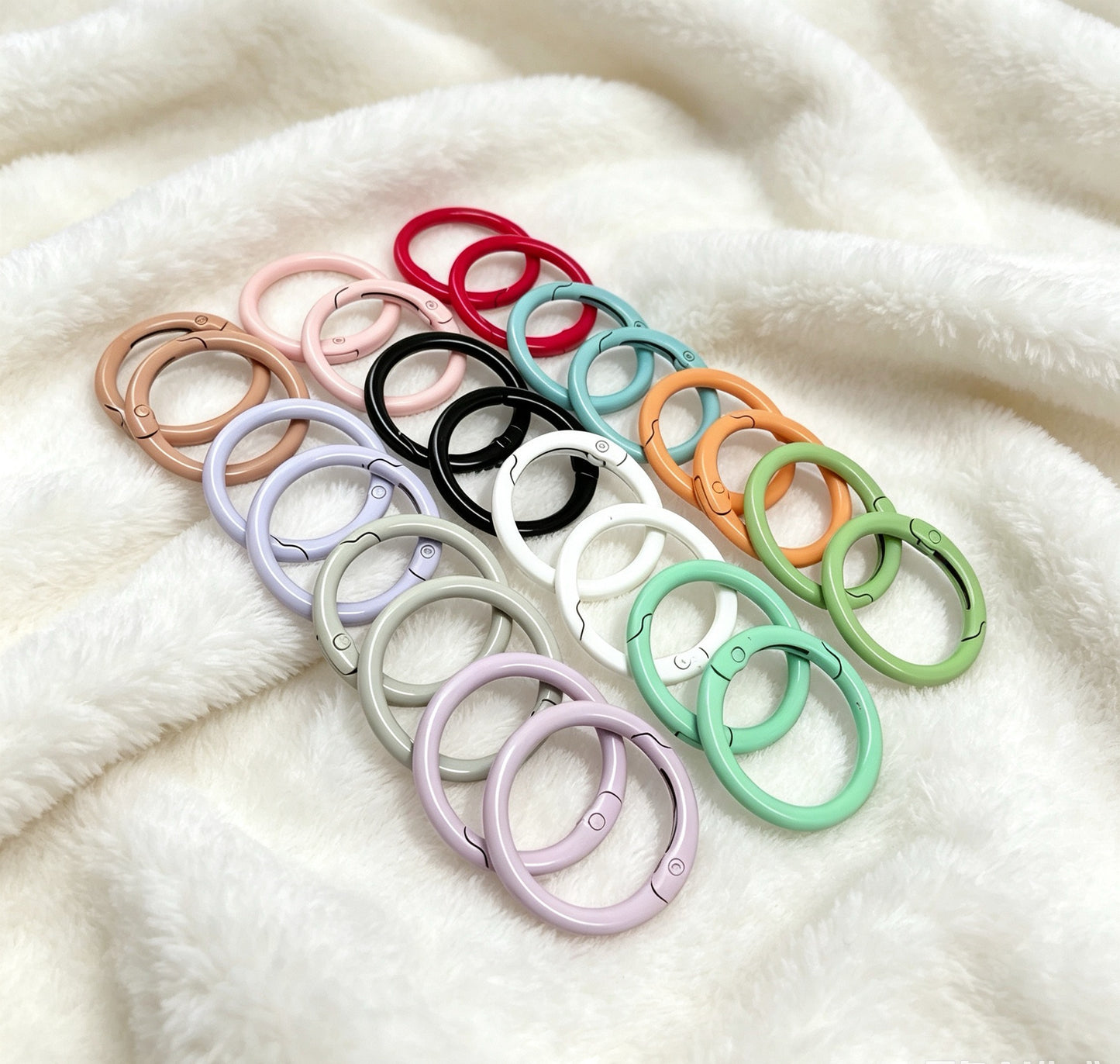 Clips for keychain for phonecharm and bagcharm